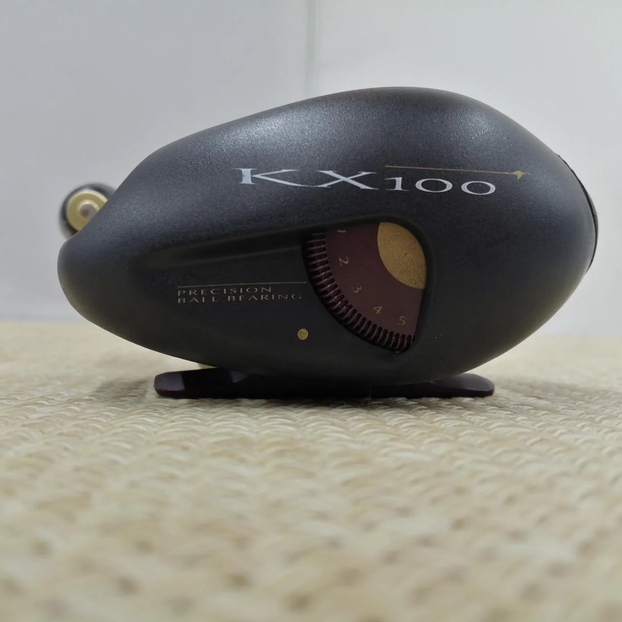 ABU GARCIA Baitcasting reel - Image 4