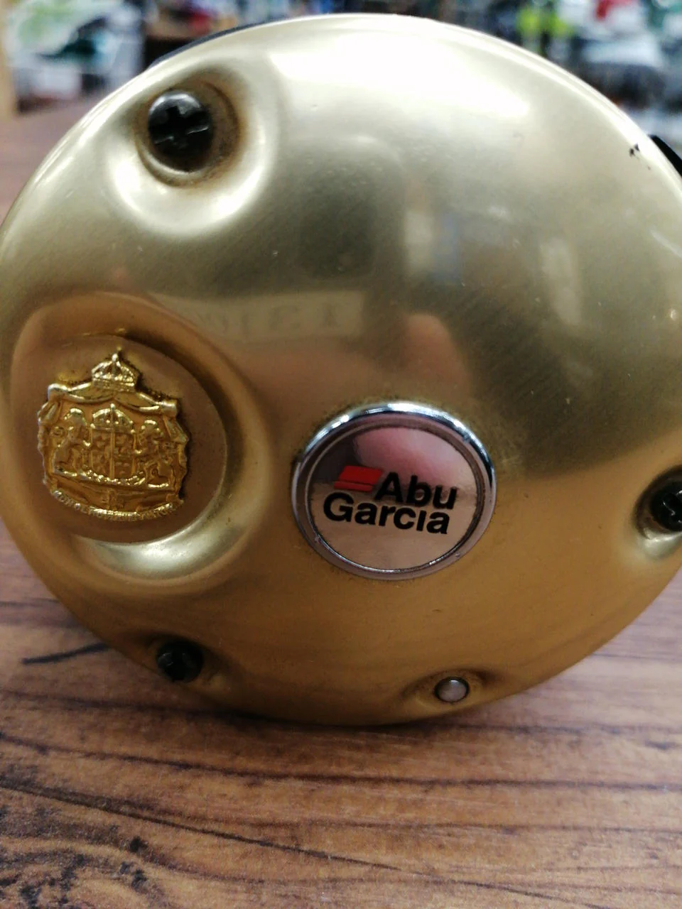 ABU GARCIA Baitcasting Reel AMBASSADEUR USA 6000C - Image 4