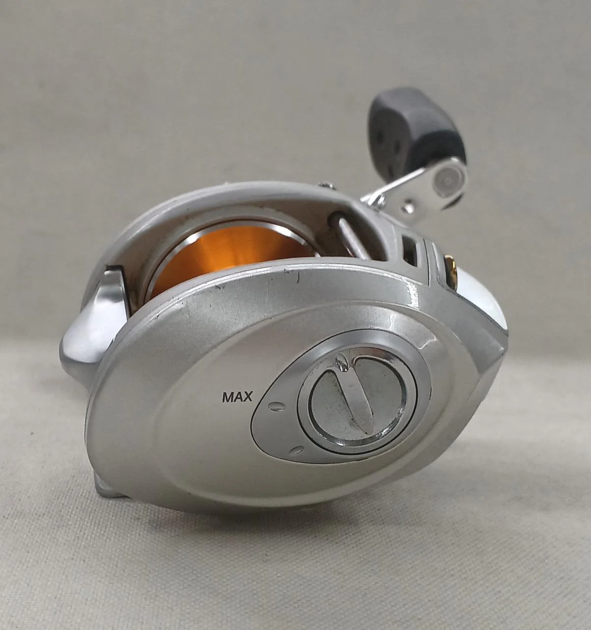 ABU GARCIA Baitcasting Reel (Left Handle) AMBASSADEUR REVO STX-LHS - Image 5