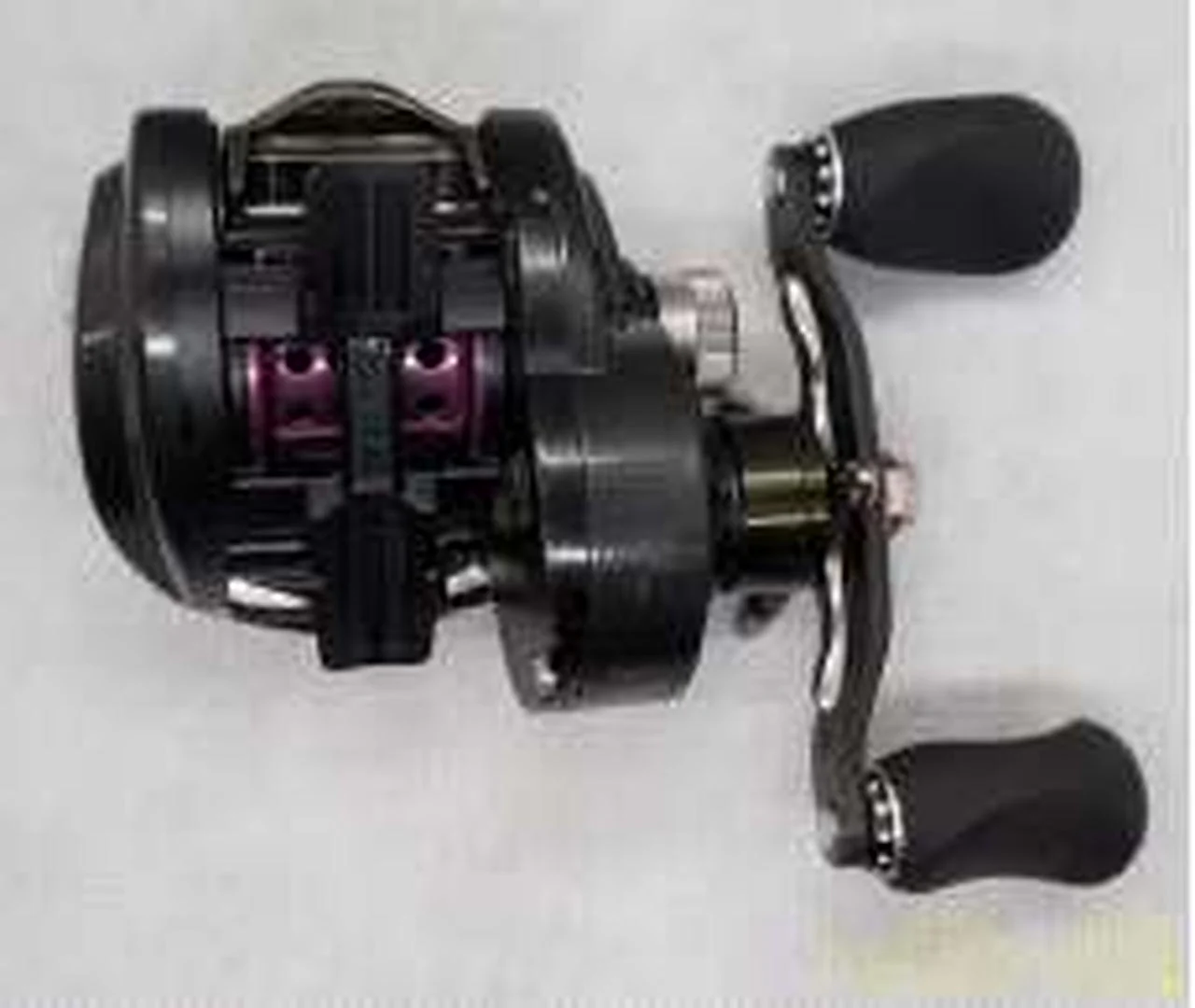 ABU GARCIA Baitcasting Reel REVO ELITE 7 - Image 2