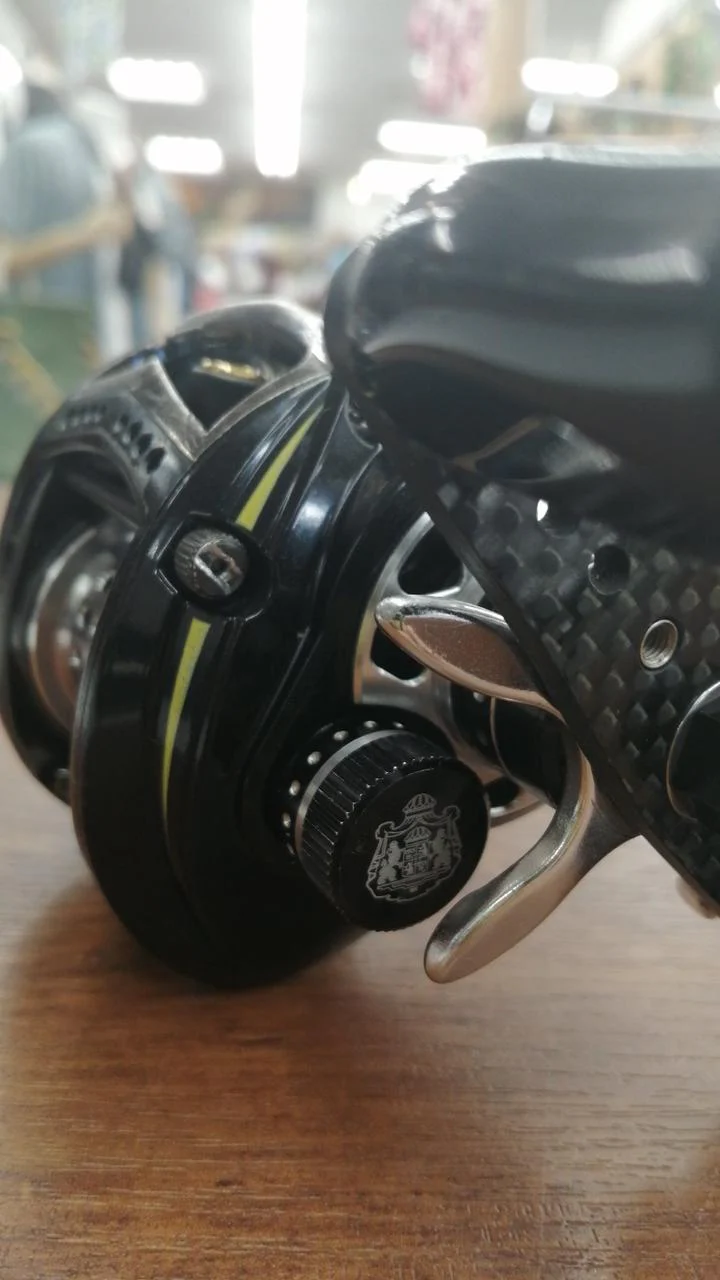ABU GARCIA Baitcasting Reel REVO LTZ AE74-RACING - Image 9