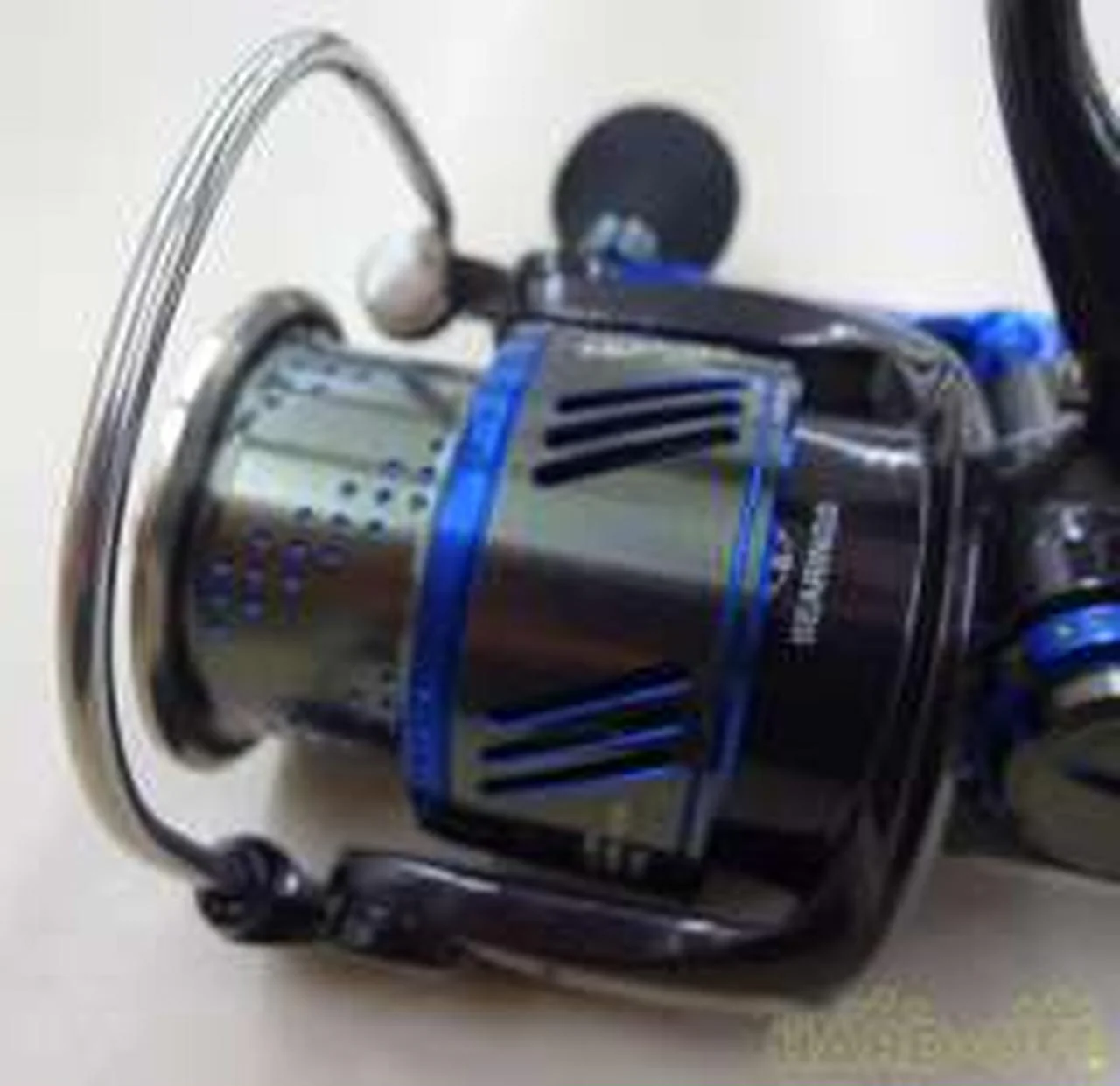 ABU GARCIA Spinning Reel SALTY STAGE HYDRIFT 3000S - Image 3
