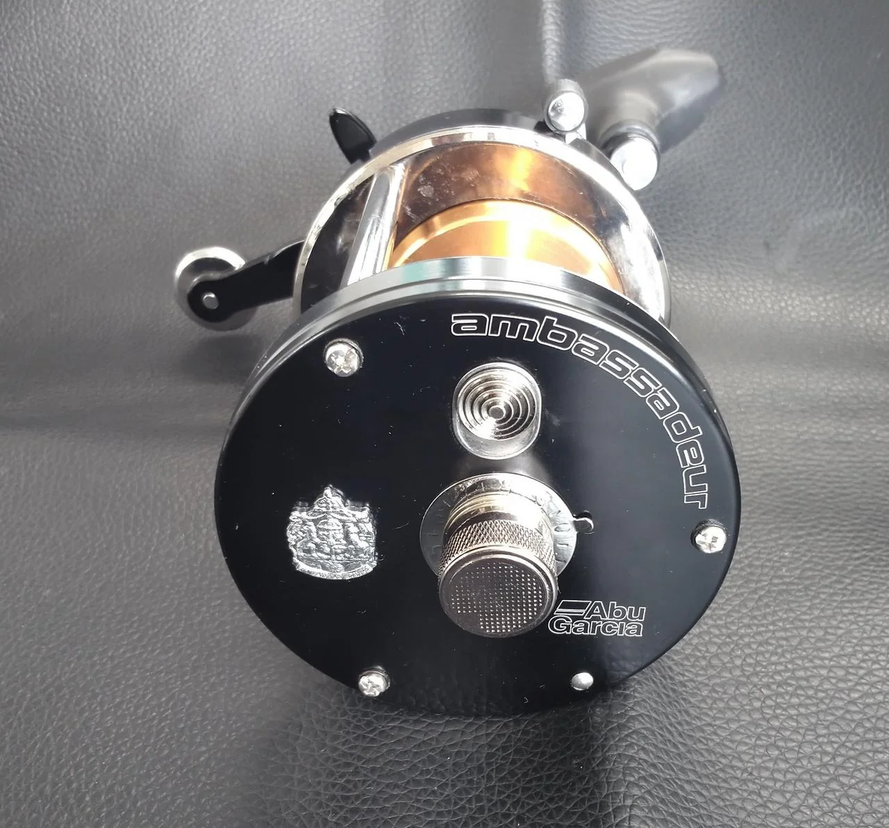 ABUGARCIA AMBASSADOR 7000CS Double-Axis Reel - Image 2