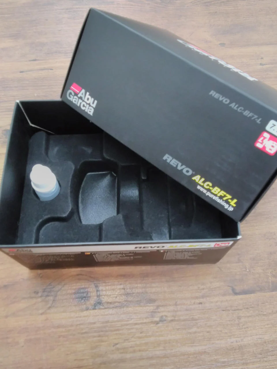 ABUGARCIA Bait reel REVO ALC-BF7-L - Image 9