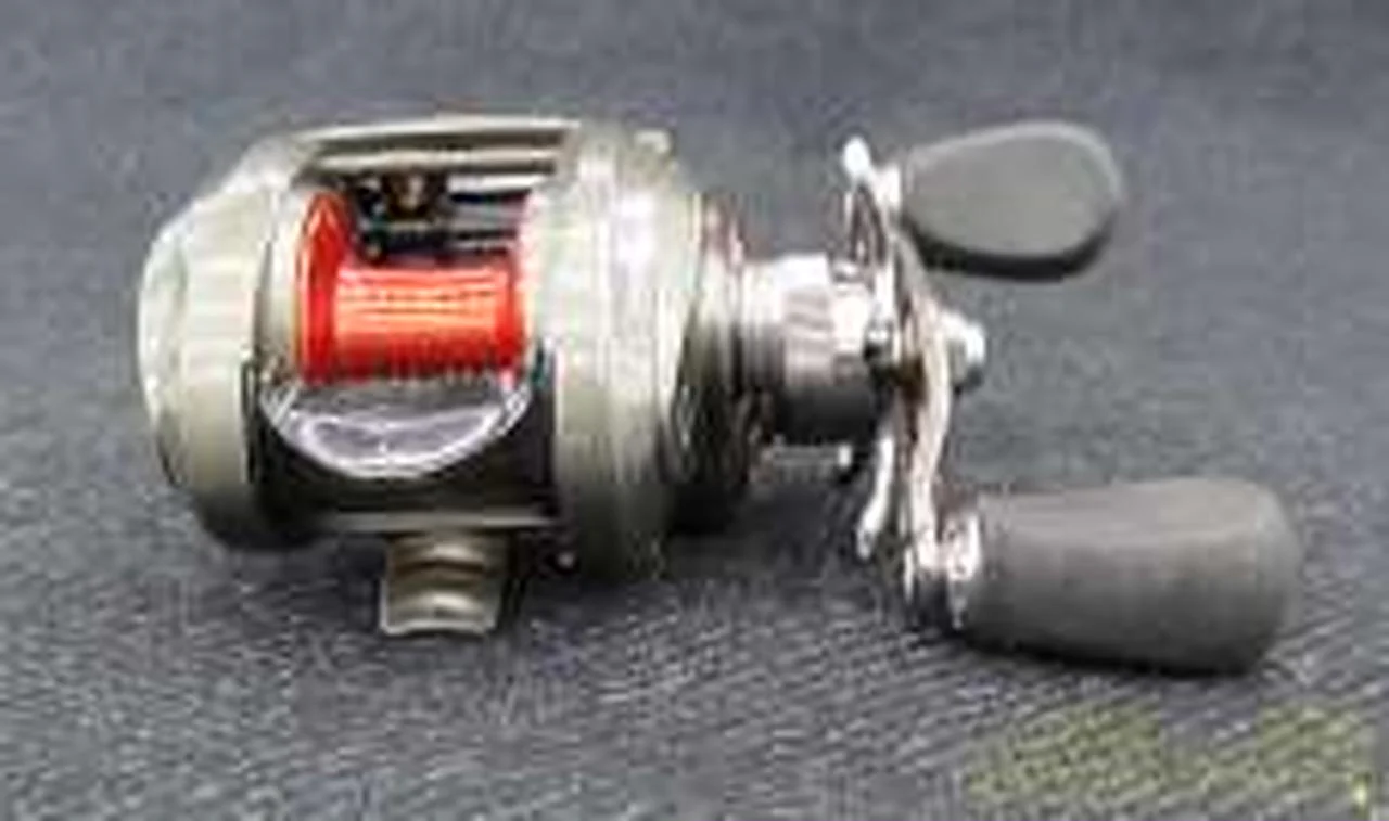 ABUGARCIA Bait reel REVO ALT-HS - Image 5