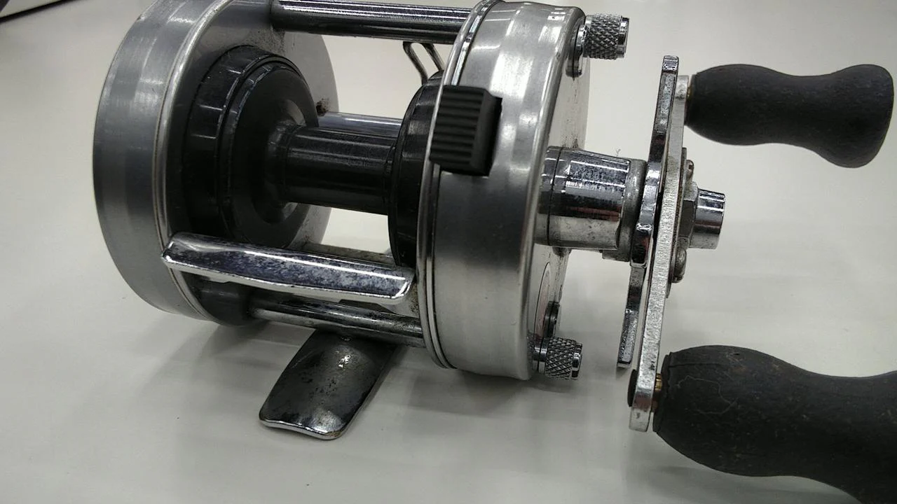 AbuGarcia Baitcasting reel 2500C - Image 6