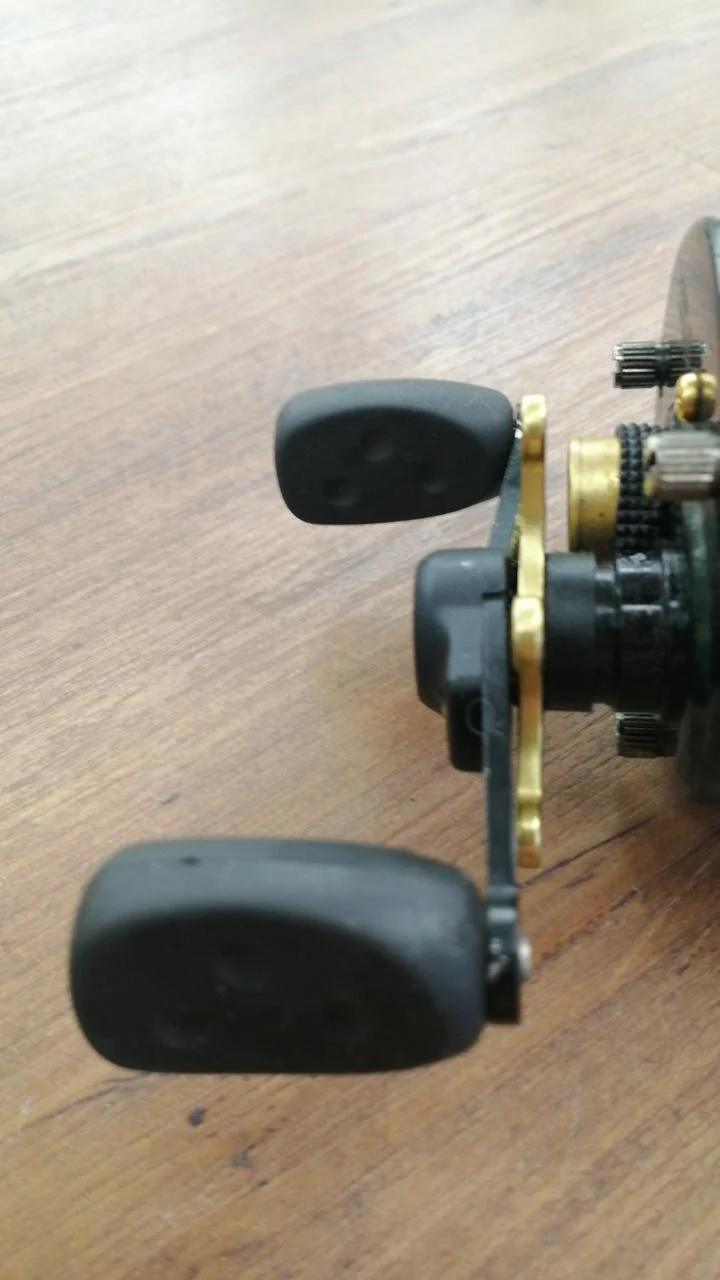 ABUGARCIA Baitcasting Reel AMBASSADER 4600C PEAL DEAL - Image 4