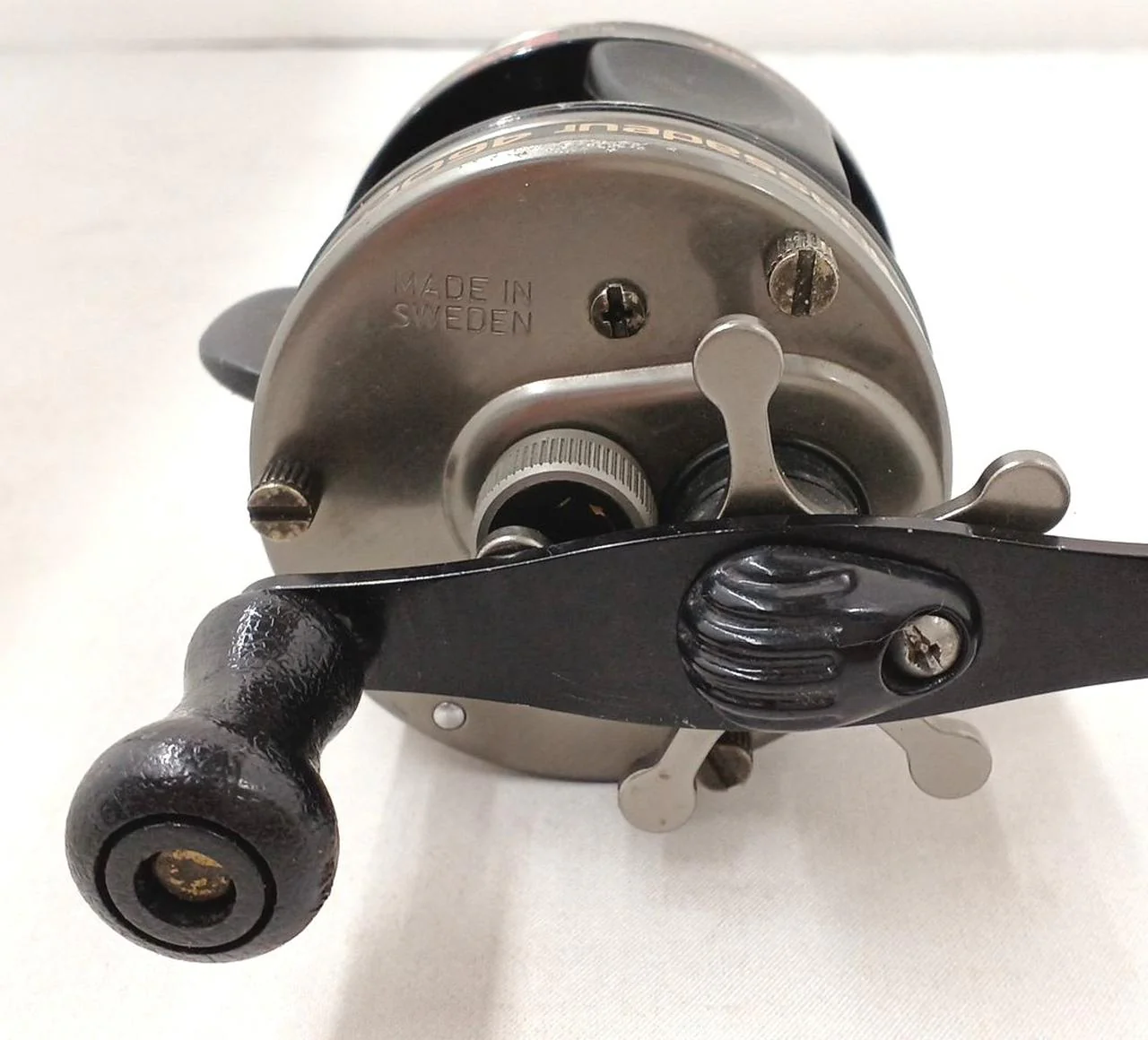 ABUGARCIA Baitcasting Reel AMBASSADEUR 4600C GUNNER - Image 3