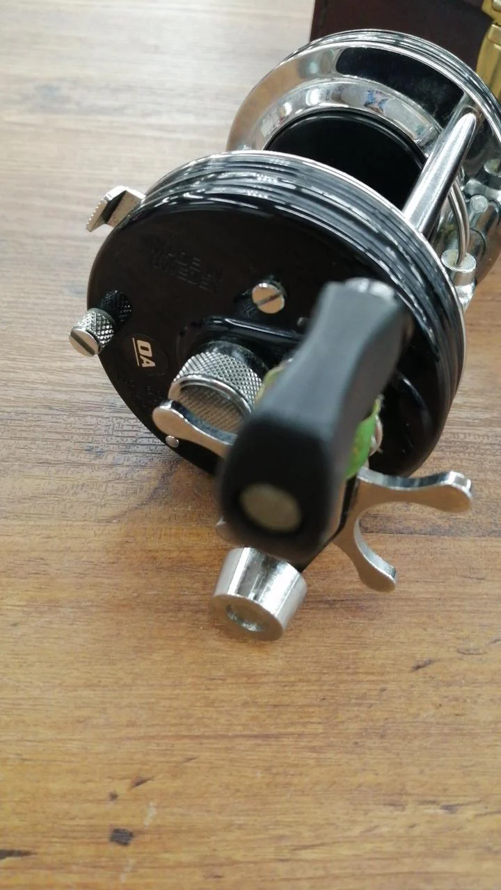 AbuGarcia Baitcasting Reel AMBASSADEUR 6000C 70TH - Image 5