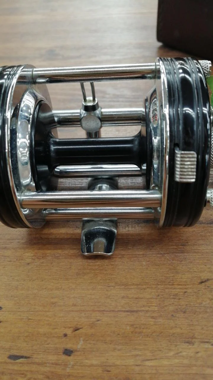 AbuGarcia Baitcasting Reel AMBASSADEUR 6000C 70TH - Image 6
