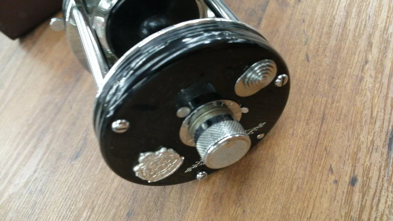 AbuGarcia Baitcasting Reel AMBASSADEUR 6000C 70TH - Image 7