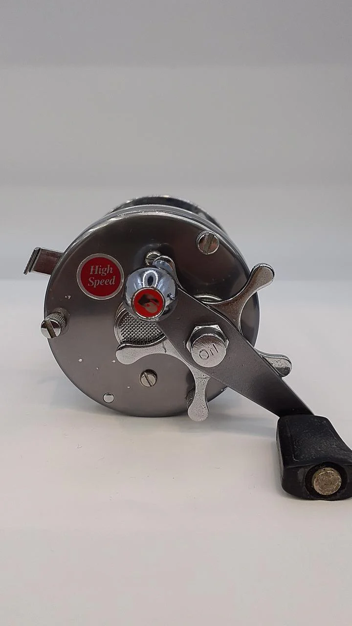 AbuGarcia Baitcasting Reel AMBASSADEUR 6500C 1973 - Image 4