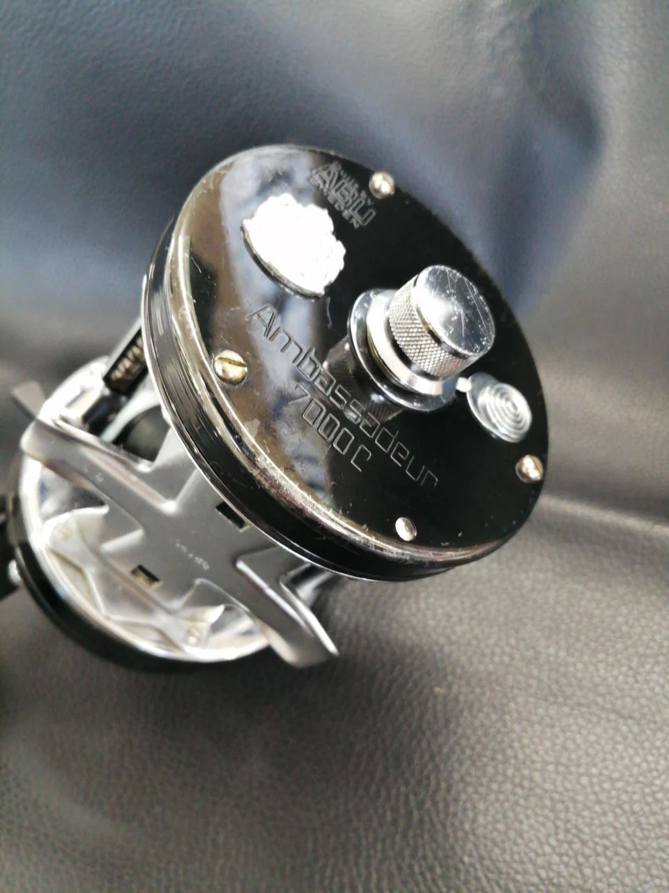 AbuGarcia Baitcasting reel AMBASSADEUR 7000C - Image 10