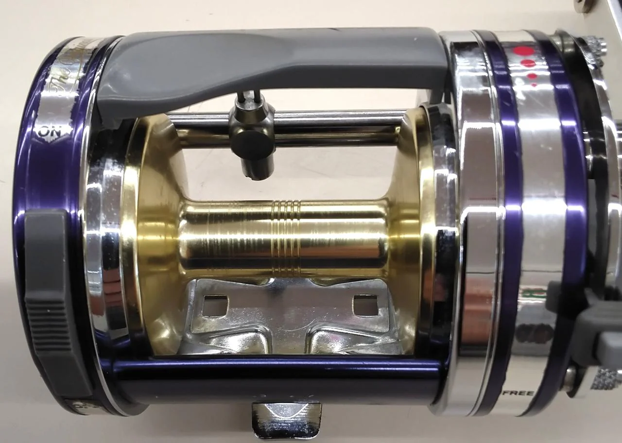 AbuGarcia Baitcasting Reel AMBASSADEUR 7000C4 LD - Image 5