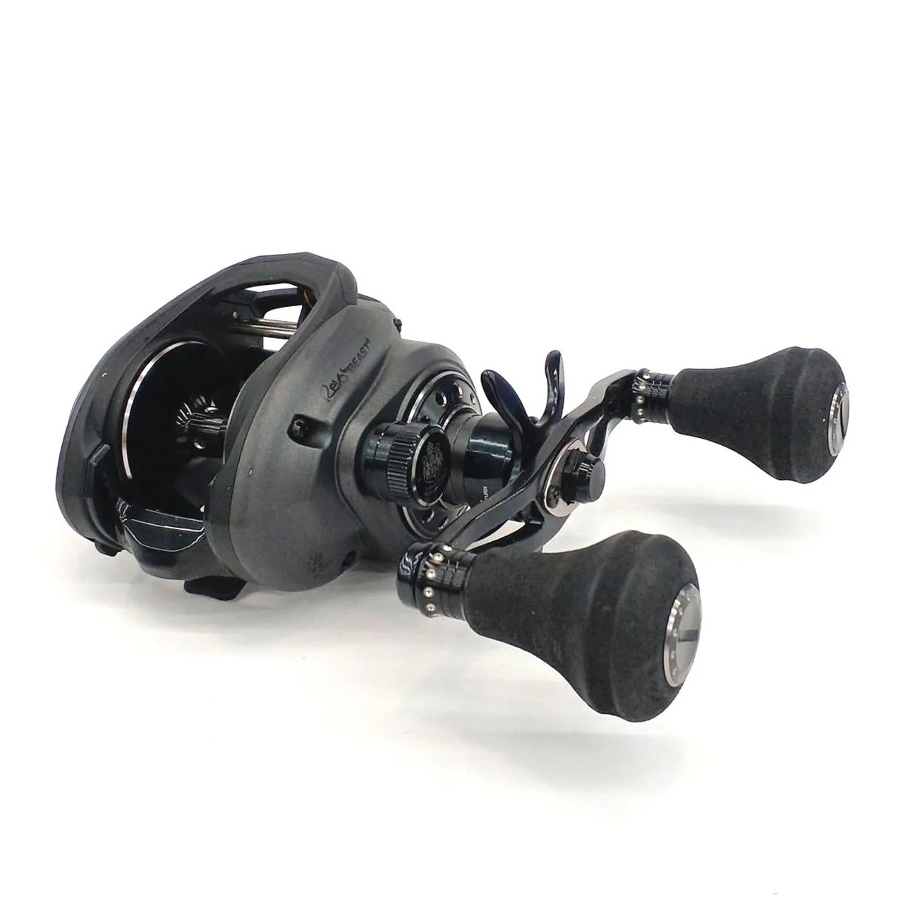 ABUGARCIA Baitcasting Reel REVO BEAST 40-HS - Image 2