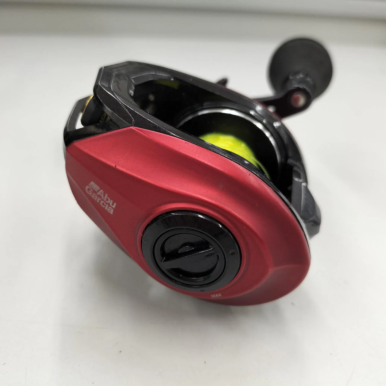 AbuGarcia Baitcasting Reel REVO BEAST ROCKET - Image 2