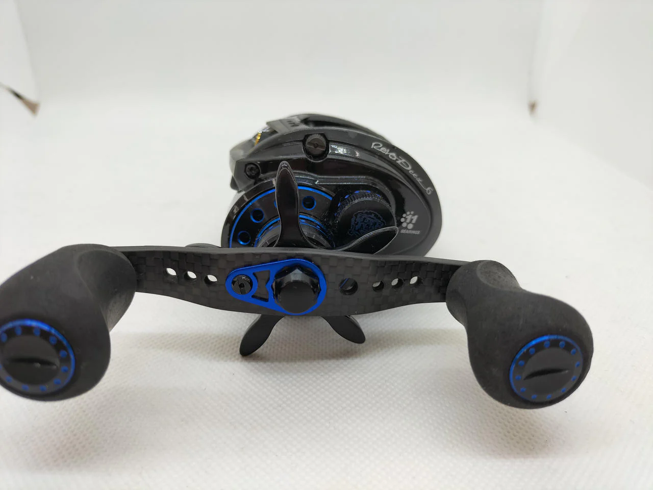 ABUGARCIA Baitcasting reel REVO DEEZ6-L - Image 3