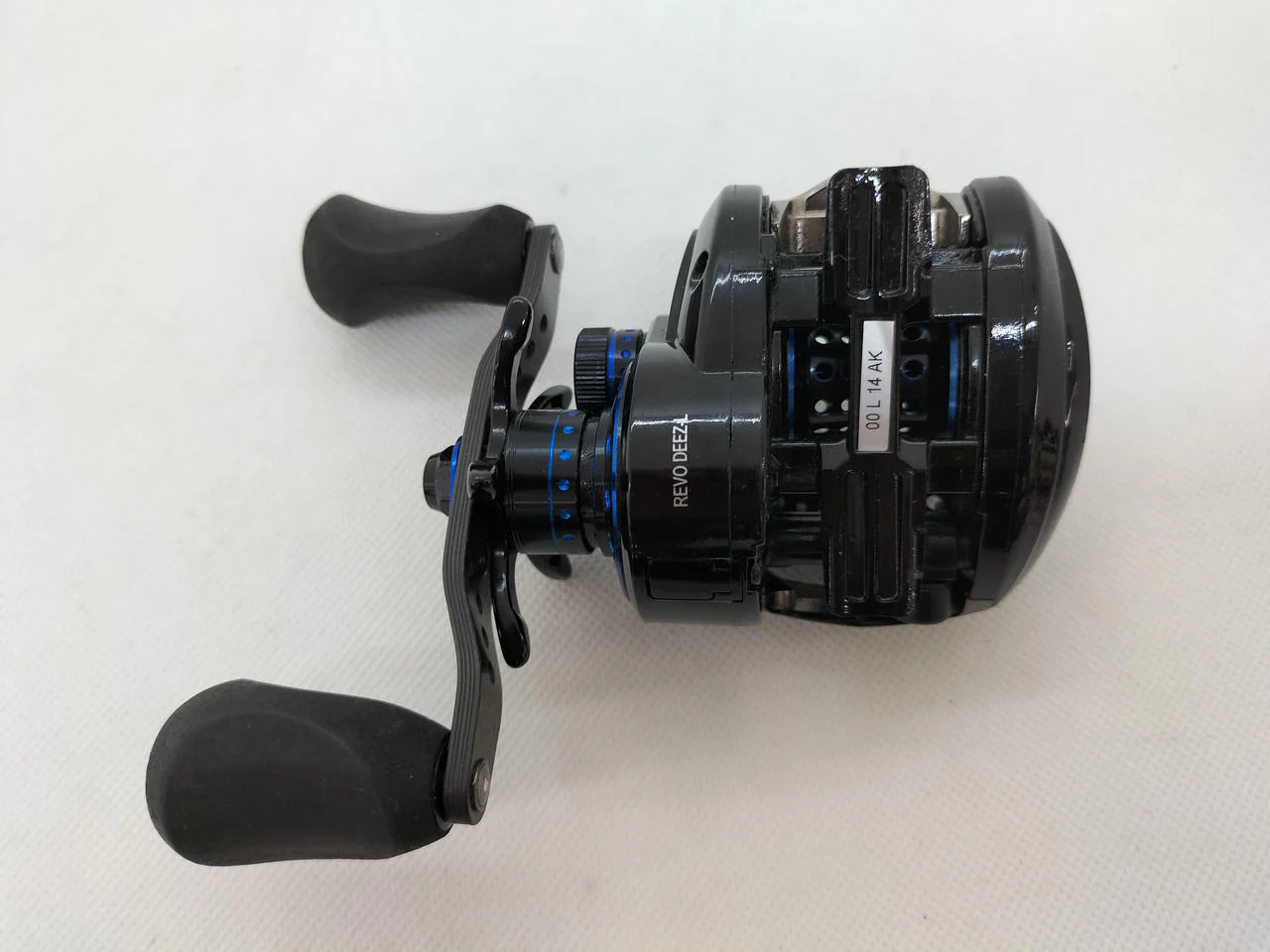 ABUGARCIA Baitcasting reel REVO DEEZ6-L - Image 6