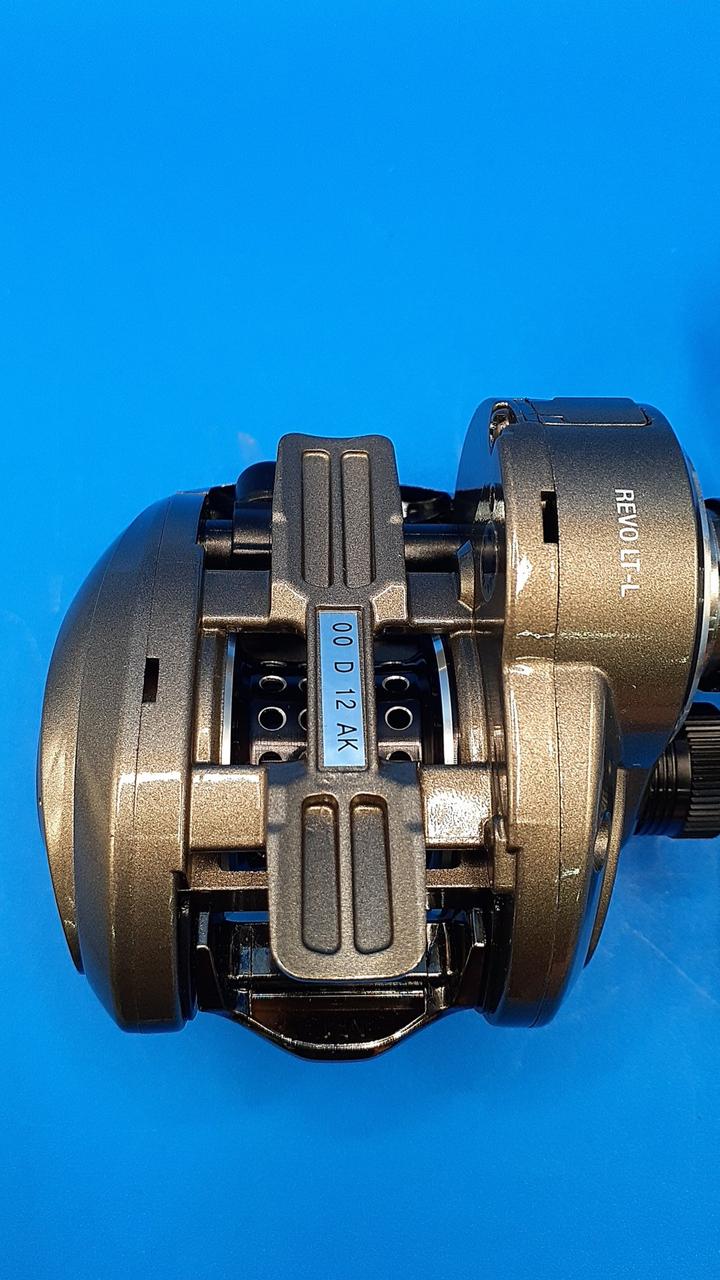 ABUGARCIA Baitcasting reel REVO LT-LH 7.1:1 - Image 4