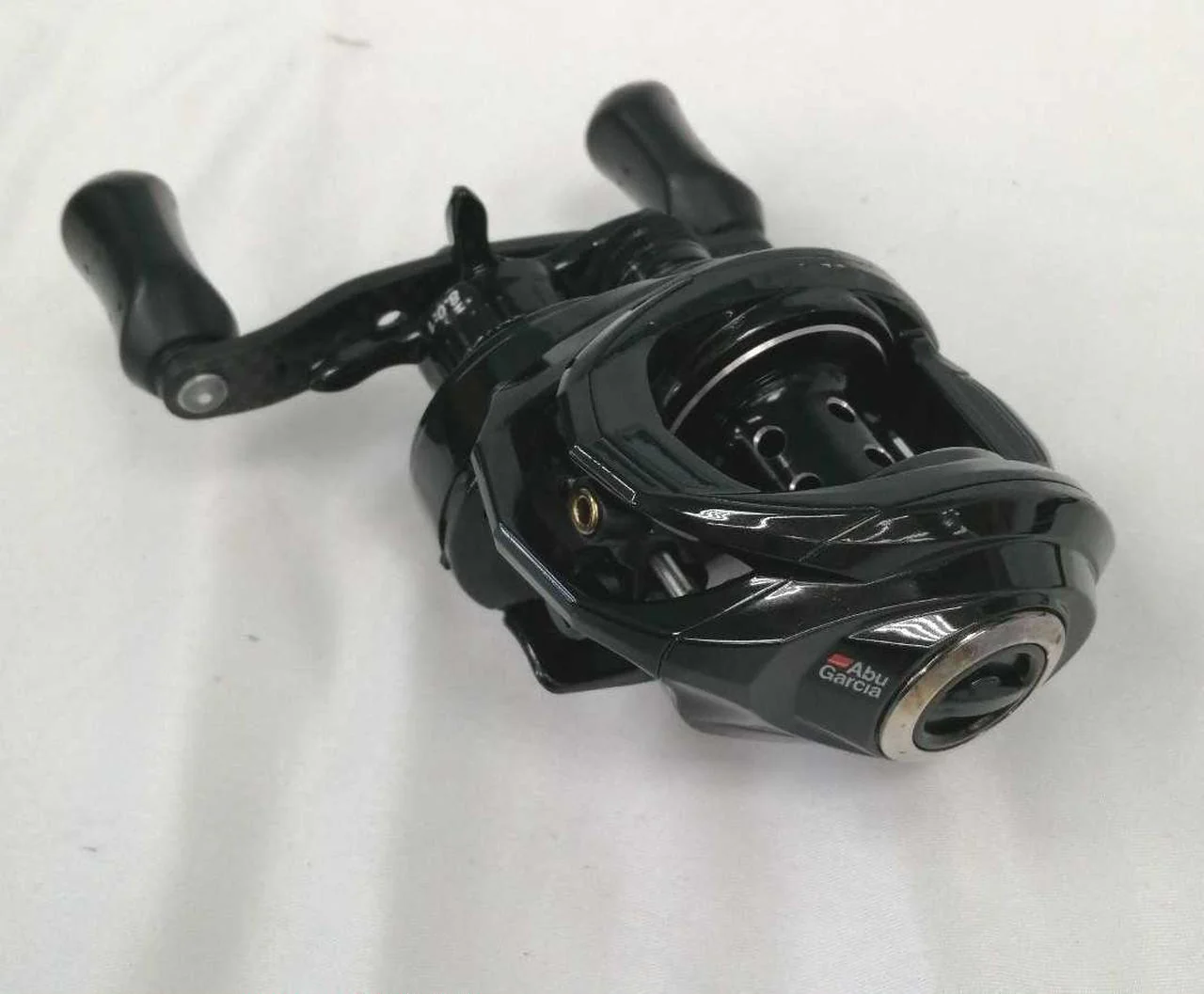 AbuGarcia Baitcasting Reel ROXANI8 - Image 2