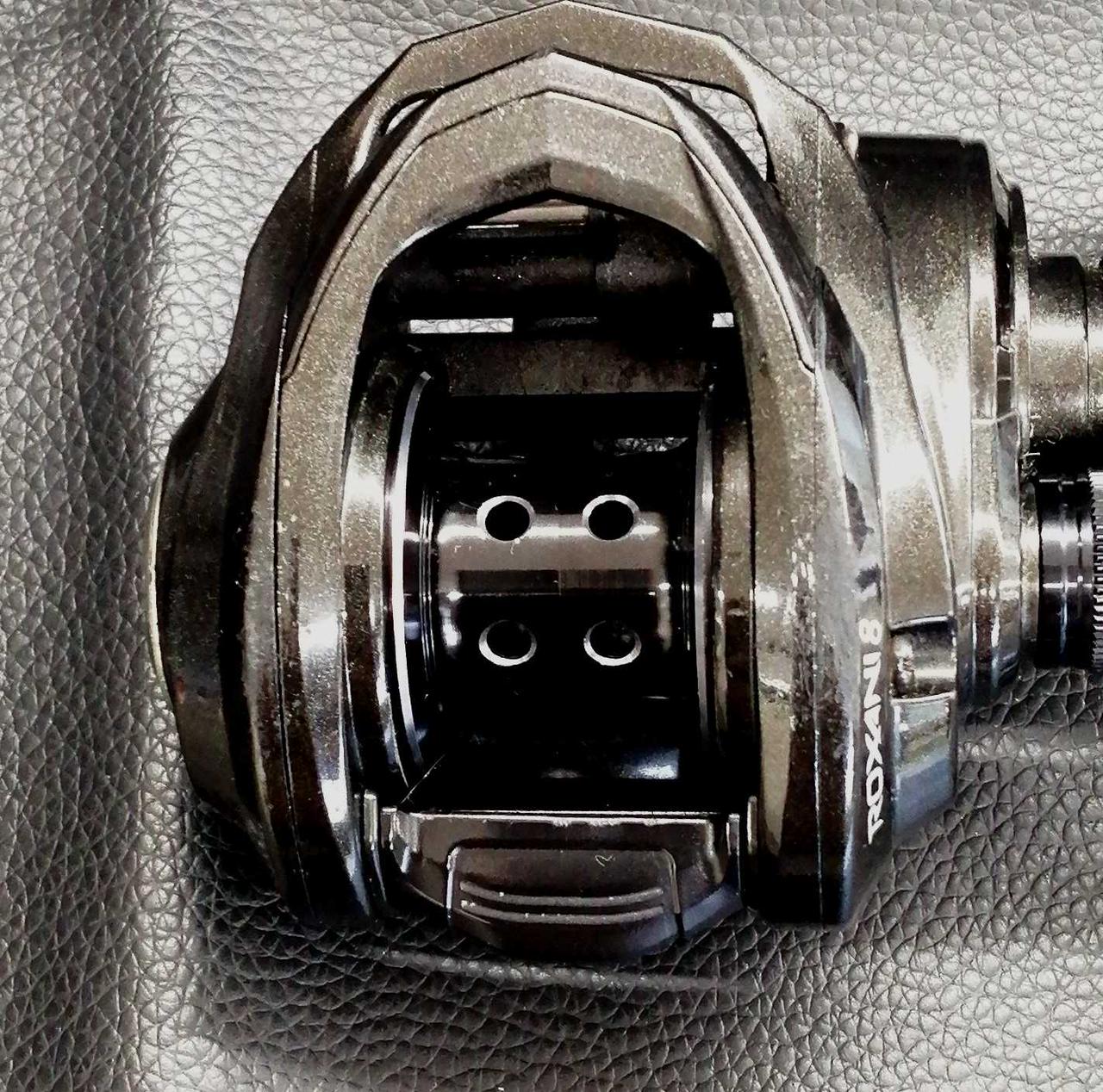 AbuGarcia Baitcasting reel ROXANI8 - Image 5