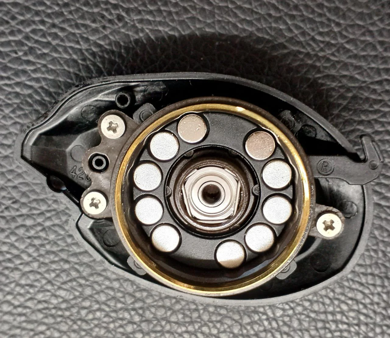ABUGARCIA Baitcasting Reel ROXANI8 - Image 7