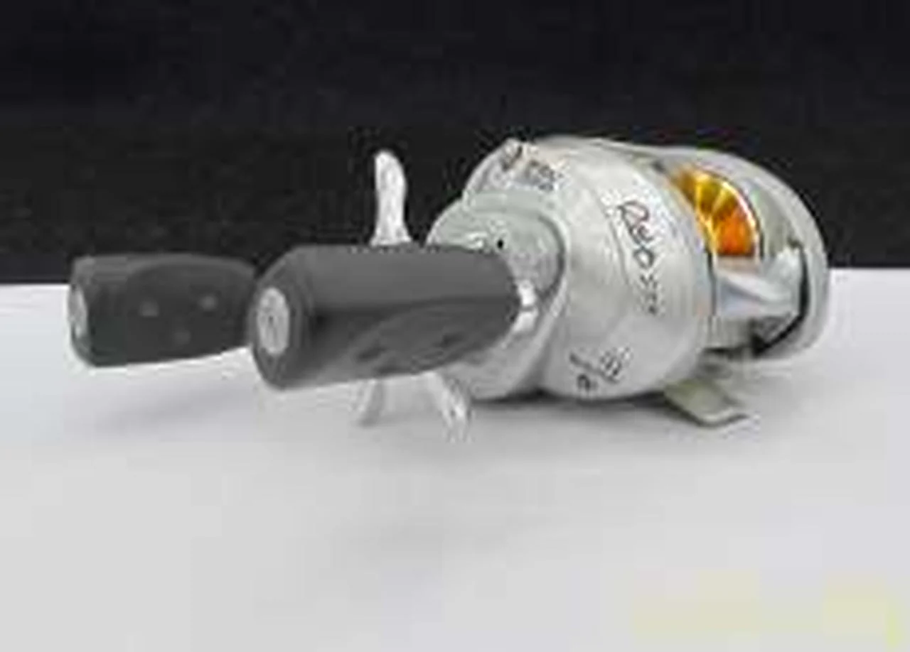 ABUGARCIA Baitcasting Reel STX-L-HS - Image 4