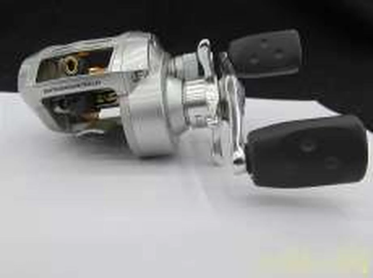 ABUGARCIA Baitcasting Reel STX-L-HS - Image 9