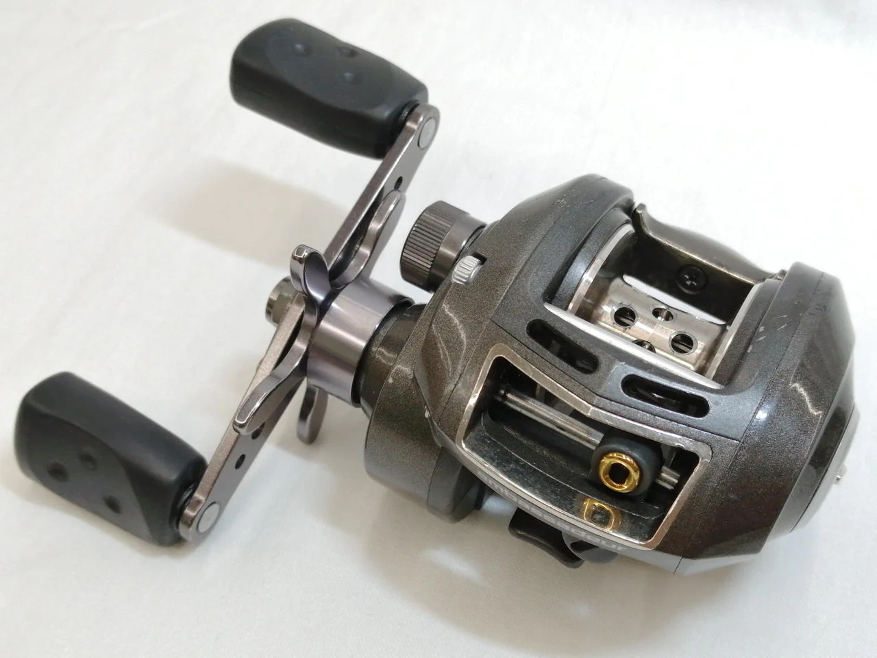 ABUGARCIA Reva Elite Baitcasting Reel REVA ELITE - Image 2