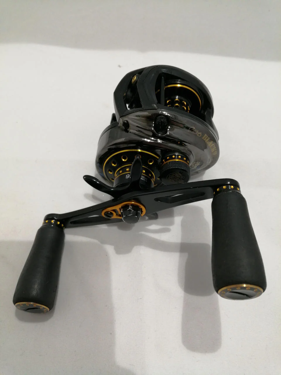 ABUGARCIA REVO BLACK 9 Left Handle - Image 2