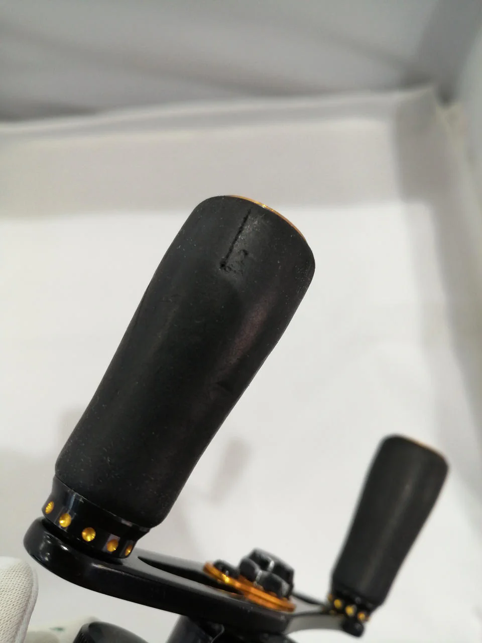 ABUGARCIA REVO BLACK 9 Left Handle - Image 8