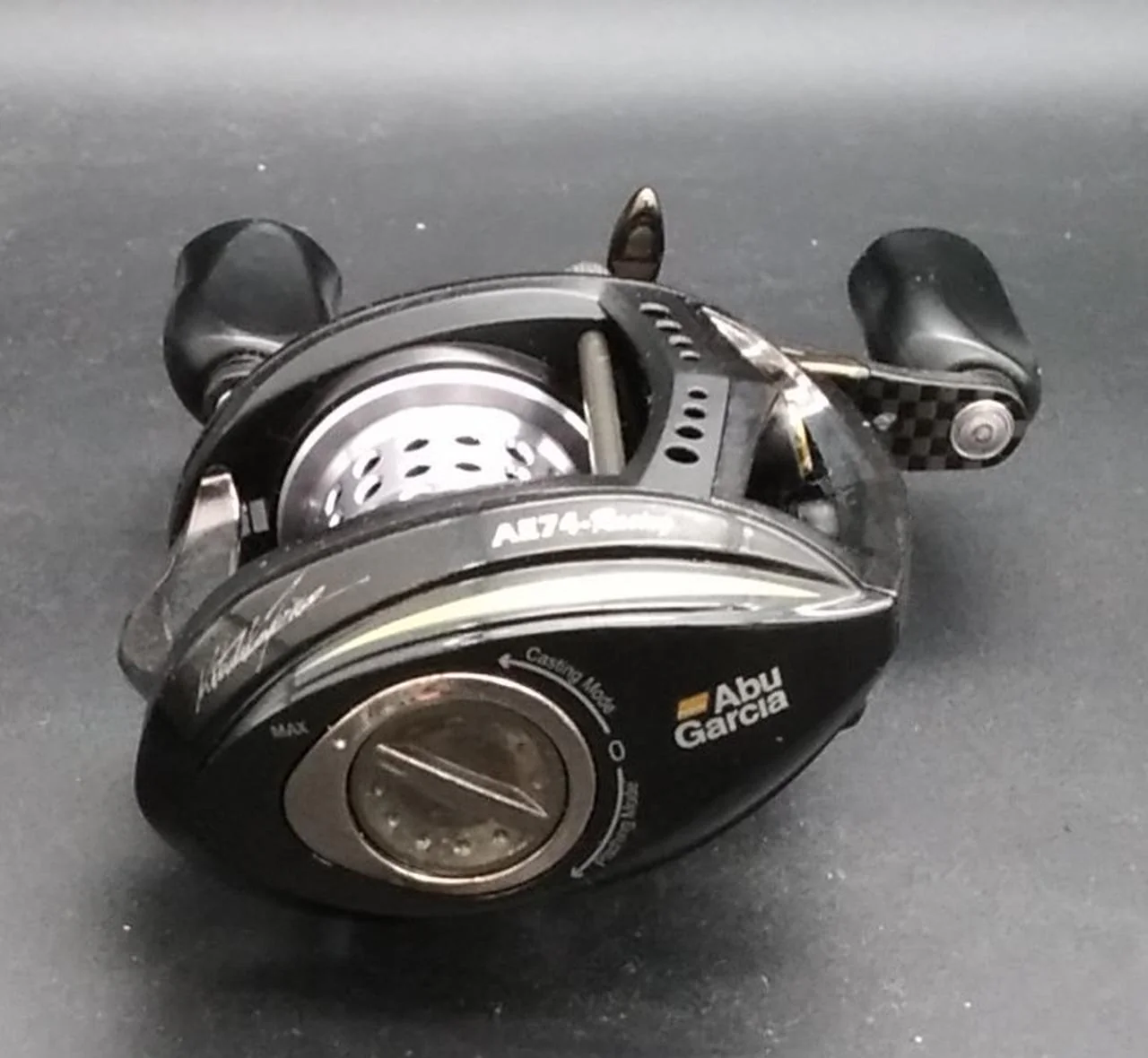 ABUGARCIA REVO LTZ AE74-RACING - Image 4