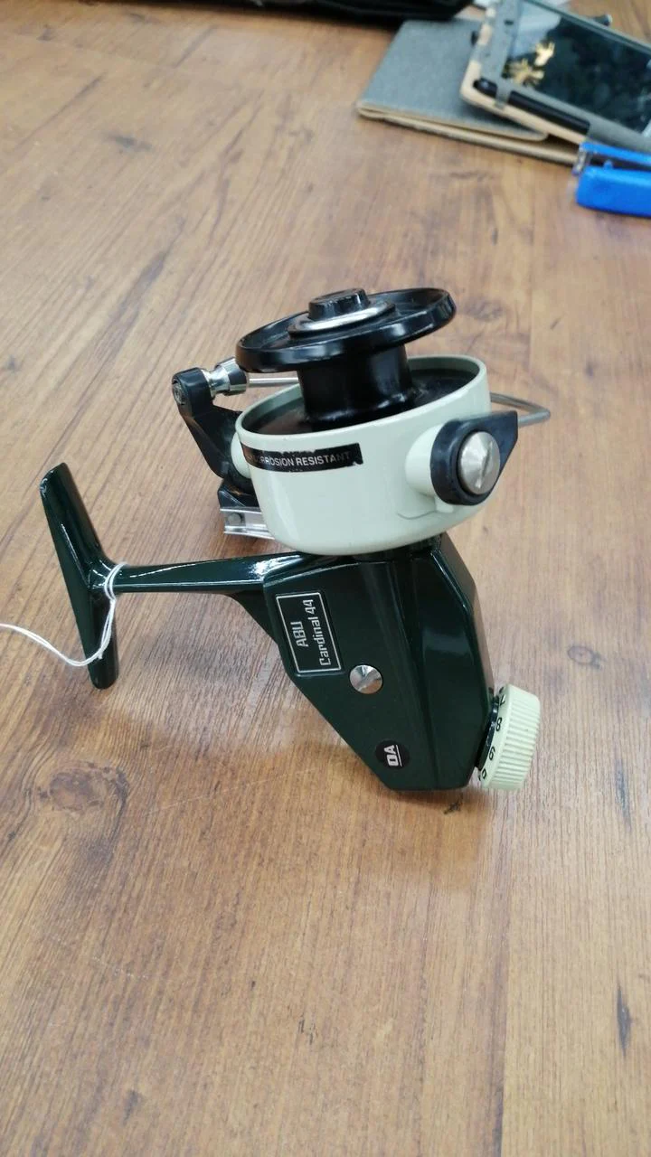 ABUGARCIA Spinning Reel CARDINAL 44 - Image 2
