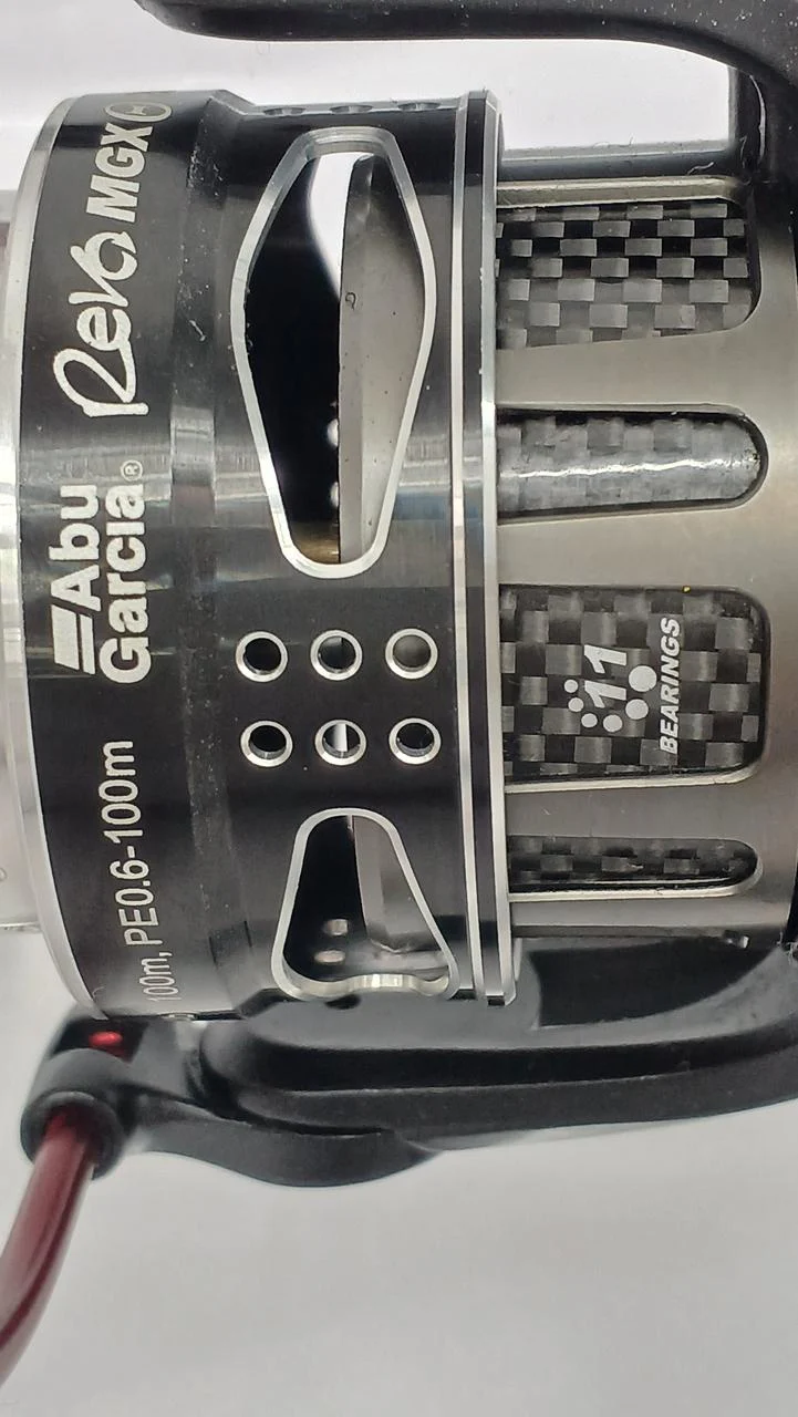 ABUGARCIA Spinning Reel REVO MGX THETA 2000SH - Image 8
