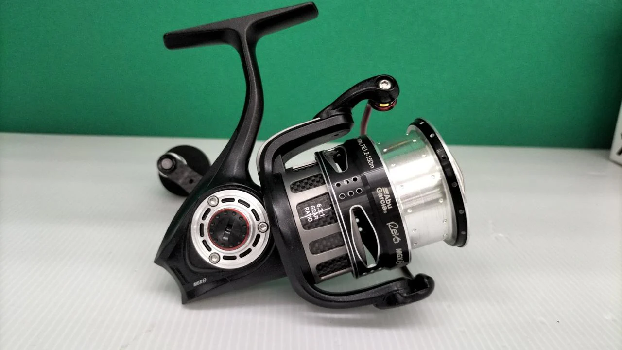 AbuGarcia Spinning Reel REVO MGX THETA 3000SH - Image 4