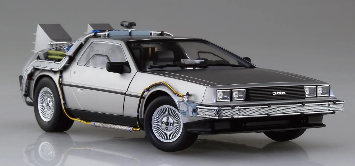 Aoshima 064368 1/24 Back to the Future Part I Time Machine - Image 3