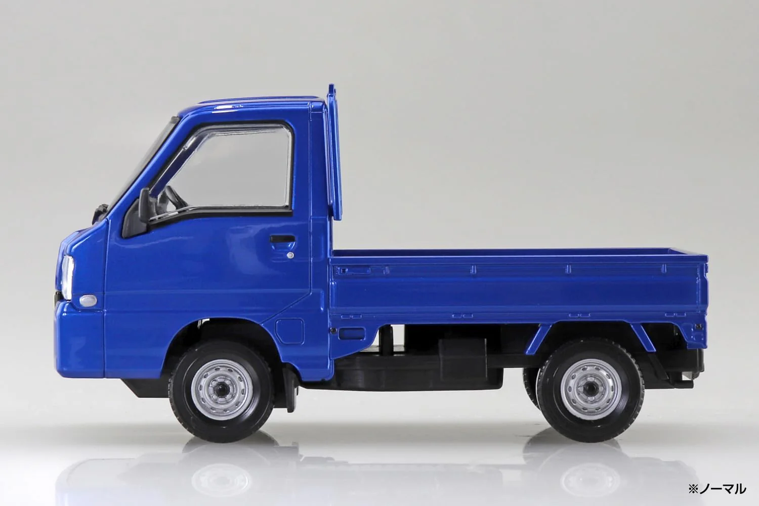 Aoshima 065778 1/32 Raku Plastic Snap Kit No.05-WB Subaru Sambar Truck WR Blue Limited - Image 6