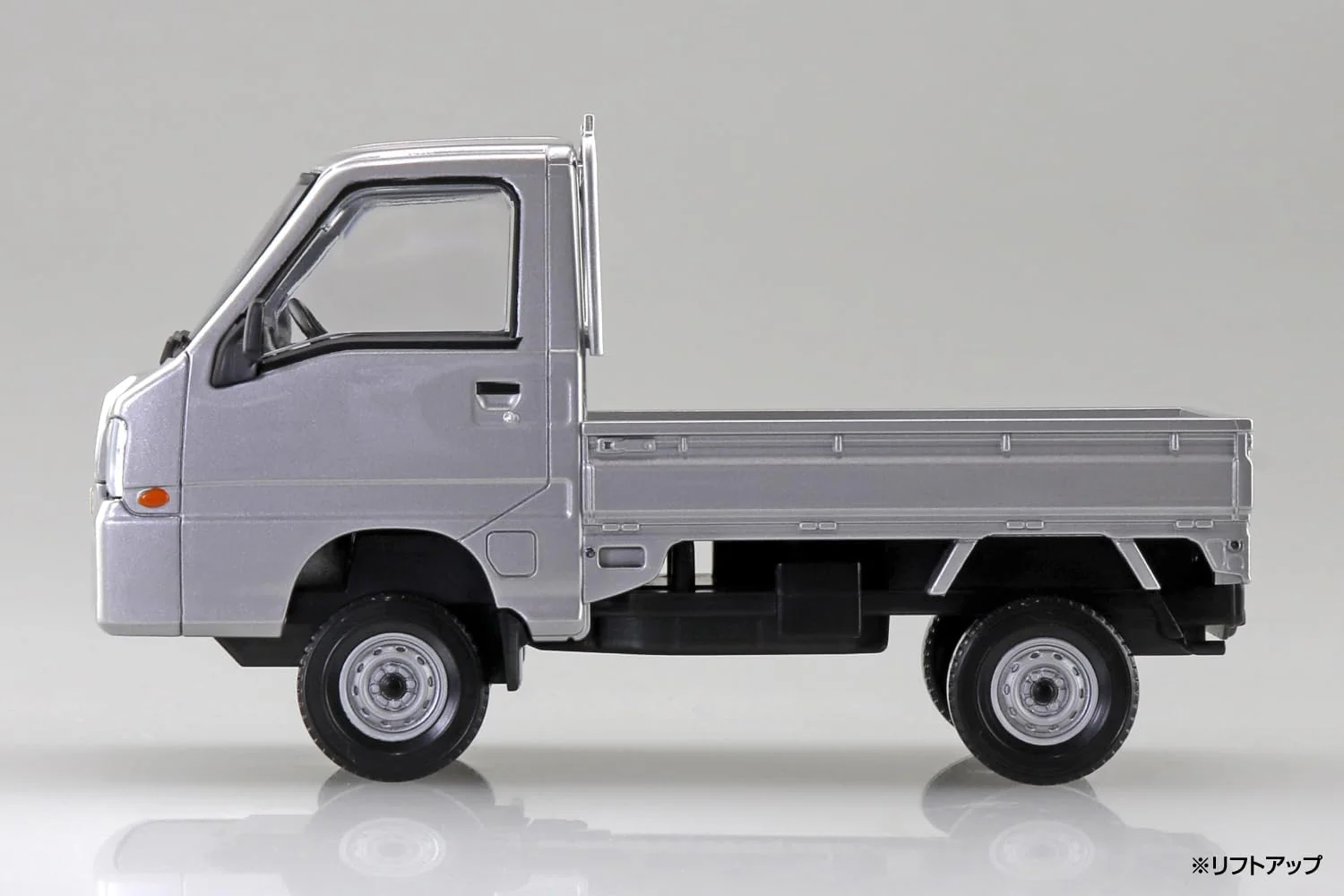 Aoshima 065792 1/32 Raku Plastic Snap Kit No.05-SS Subaru Sambar Truck Sterling Silver Metallic - Image 5