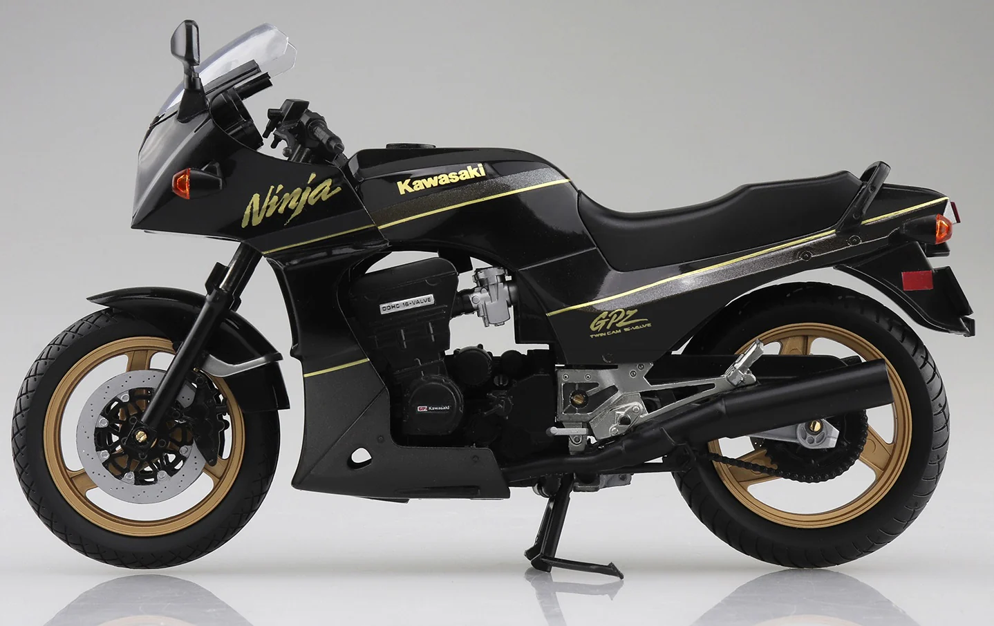 Aoshima 1/12 Complete Bike KAWASAKI GPZ900R Black / Gold - Image 5