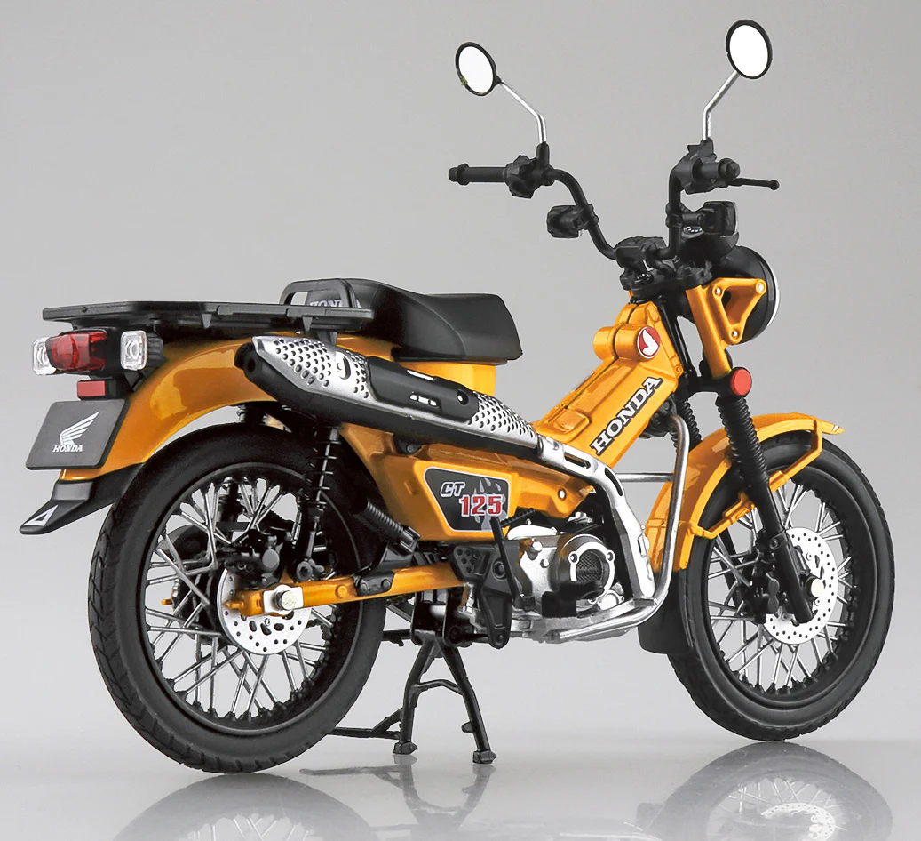 Aoshima 1/12 Honda CT125 Hunter Cub Turmeric Yellow - Image 3