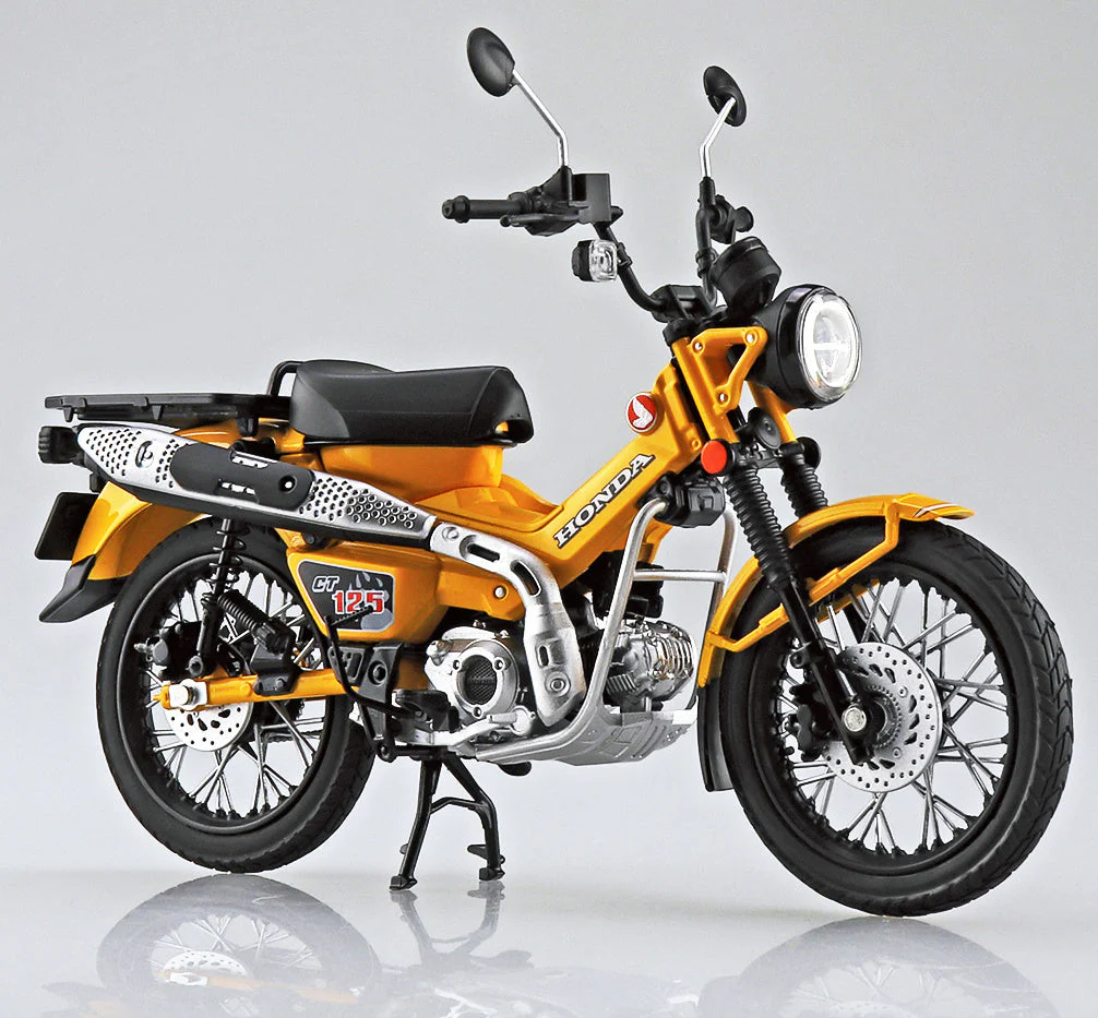 Aoshima 1/12 Honda CT125 Hunter Cub Turmeric Yellow - Image 4
