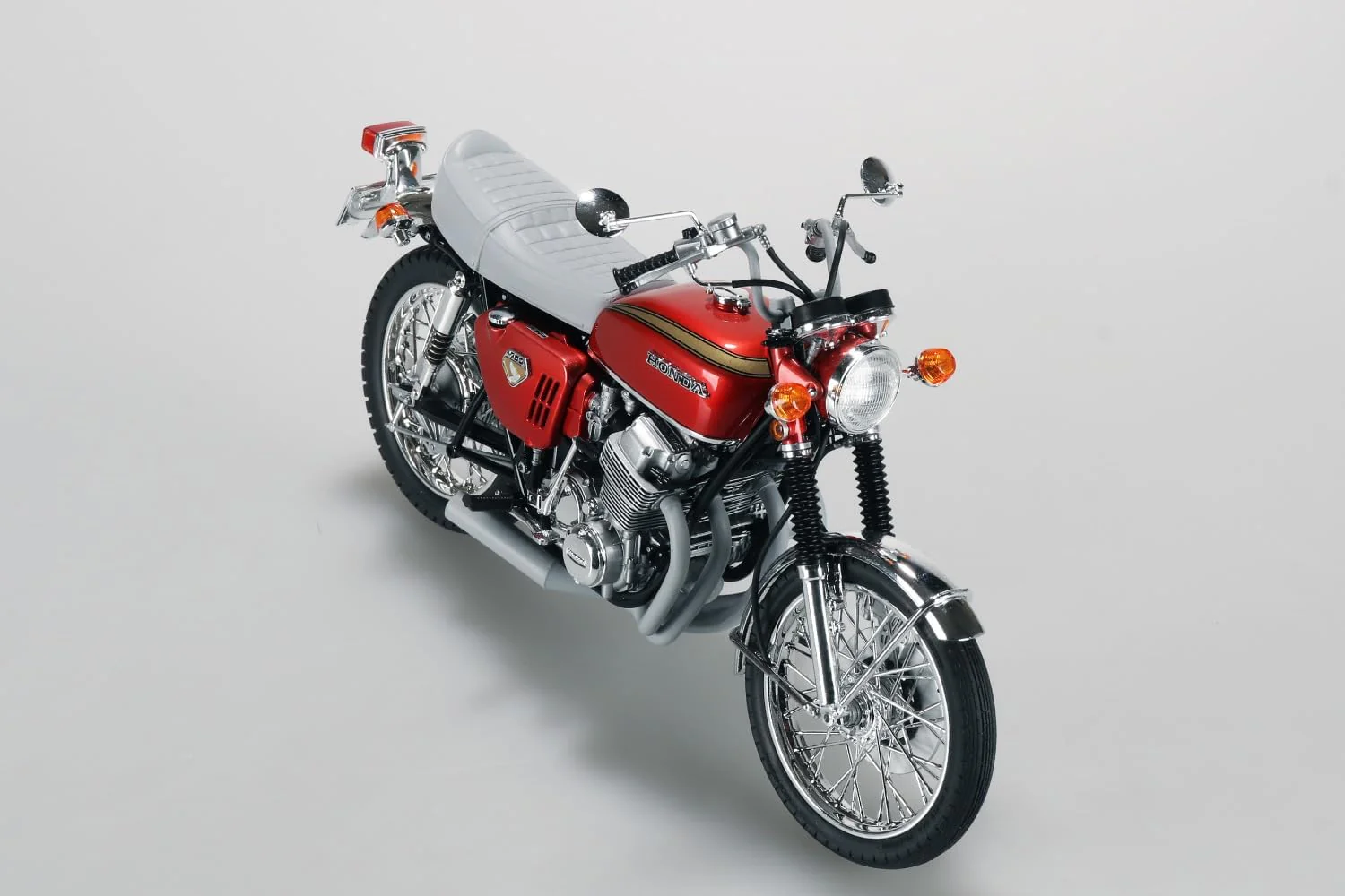 Aoshima 1/12 The Bike No. 23 Honda CB750 Dream CB750 FOUR '69 Custom - Image 4