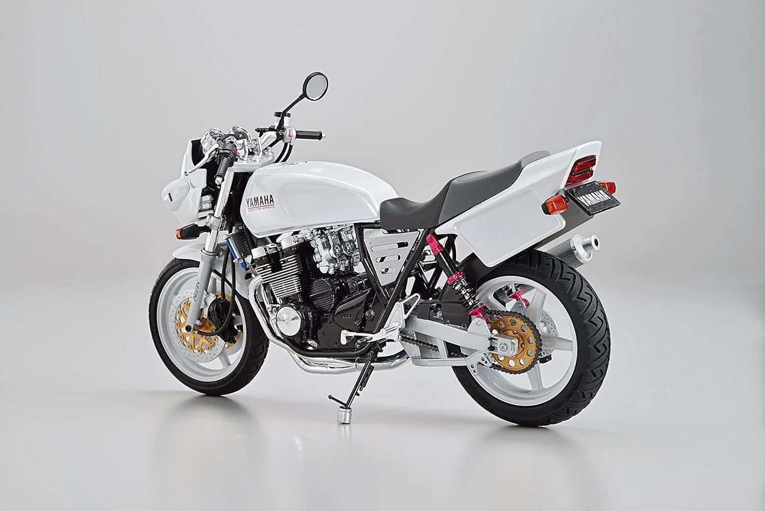 Aoshima 1/12 The Bike No. 54 Yamaha 4HM XJR400S 1994 with Custom Parts - Image 4
