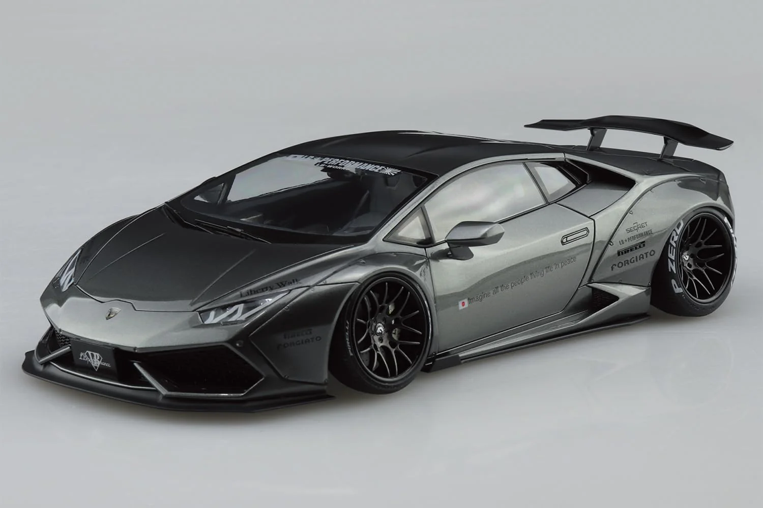 Aoshima 1/24 Liberty Walk No.16 LB Works Lamborghini Huracan Ver.2 - Image 2