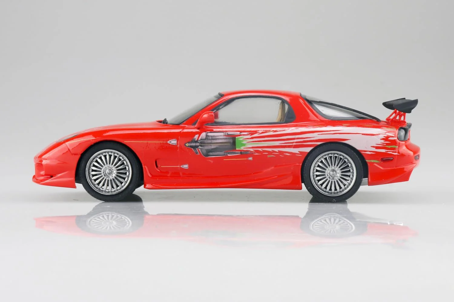 Aoshima 1/24 Movie Mecha WS-03 Fast & Furious FD3S RX-7 - Image 4
