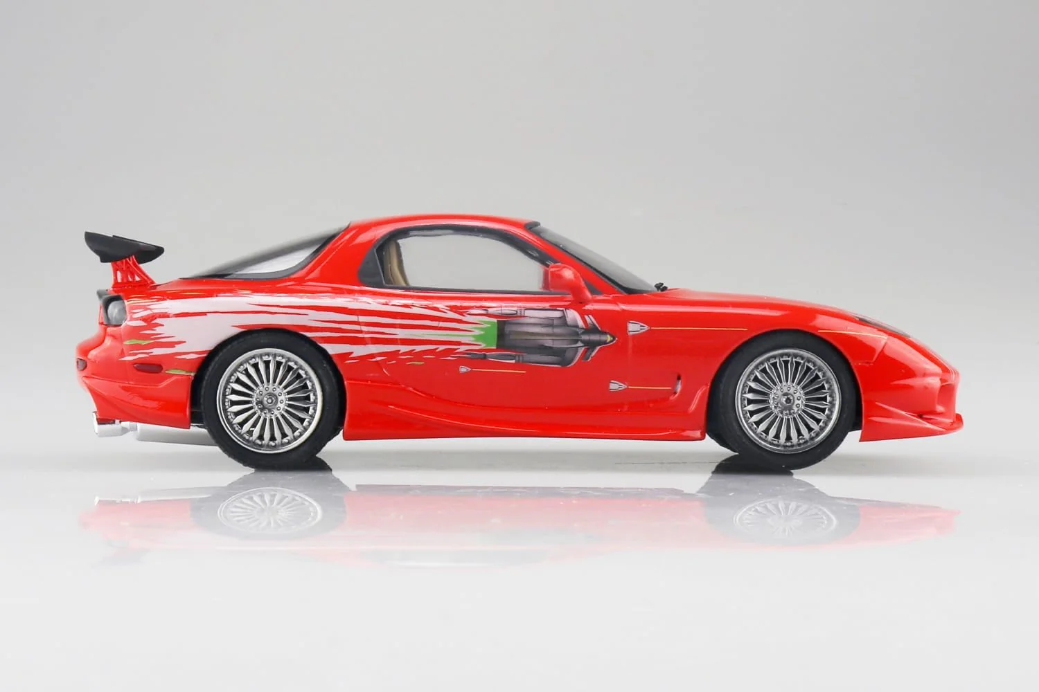 Aoshima 1/24 Movie Mecha WS-03 Fast & Furious FD3S RX-7 - Image 5
