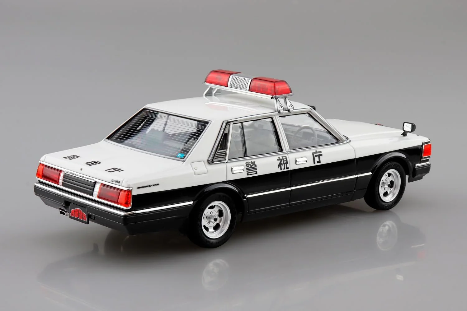 Aoshima 1/24 Seibu Keisatsu No.9 430 Cedric Sedan Investigation Patrol Car - Image 5