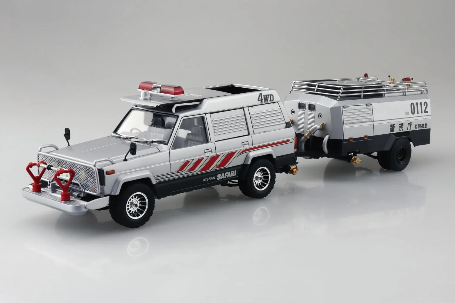 Aoshima 1/24 Seibu Police No.7 Safari 4WD & Tank Car - Image 3