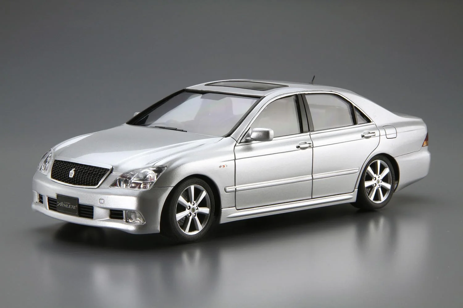 Aoshima 1/24 The Model Car No. 118 Toyota GRS182 Crown Royal Saloon G/Athlete G 03 - Image 3