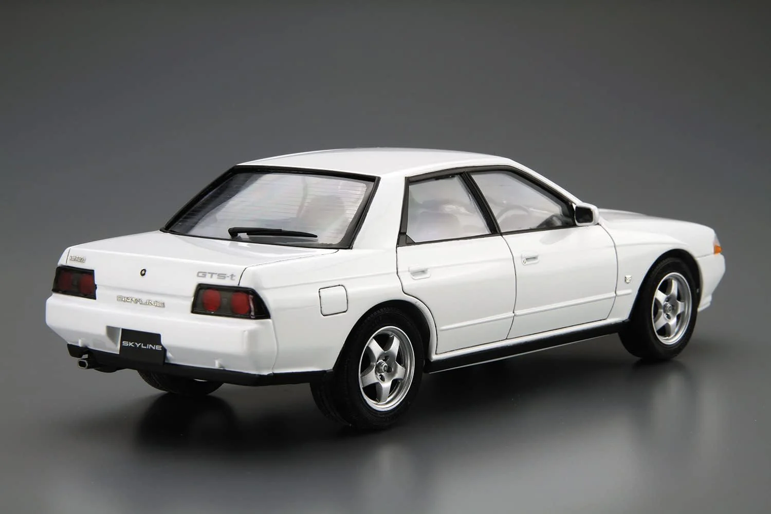 Aoshima 1/24 The Model Car No. 32 Nissan HCR32 Skyline GTS-t Type M 89 - Image 2